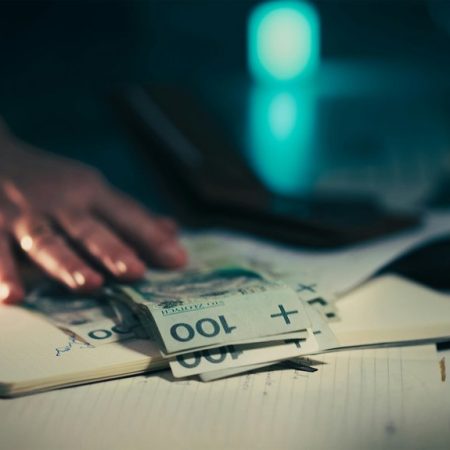 Sopimusrakenteet selitetty: Palkat, bonukset ja lausekkeet