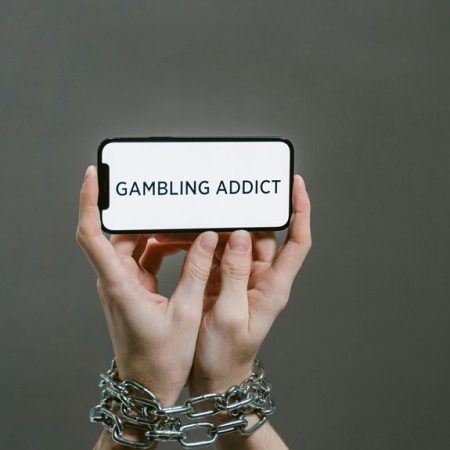 Kasinourheiluvedonlyönnin riskipsykologia